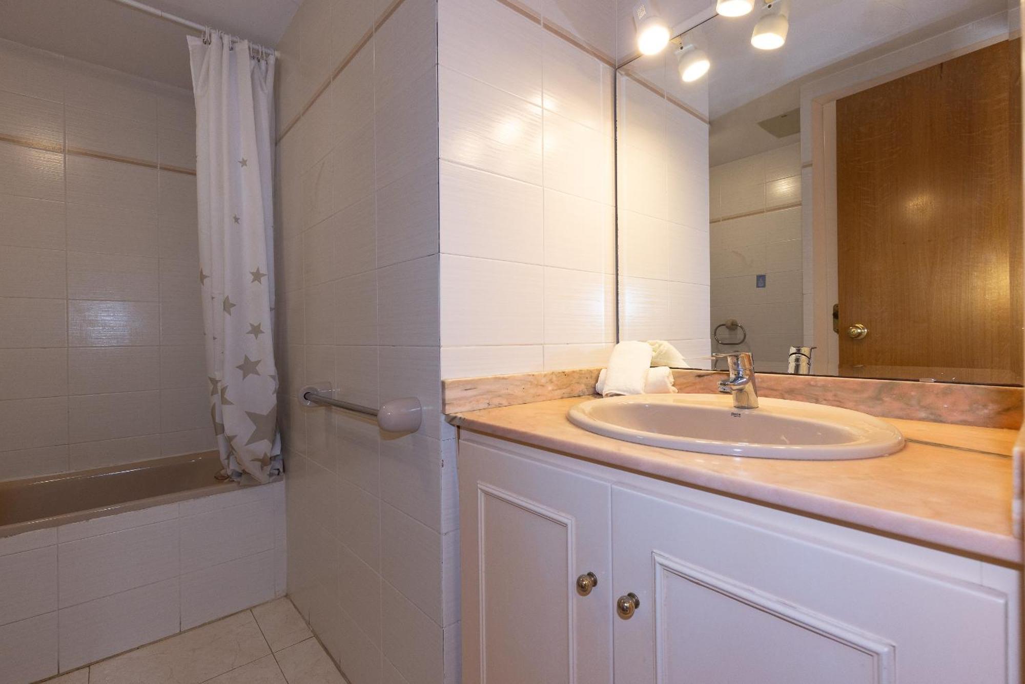 UHC Txingudi Apartments Cambrils Bagian luar foto