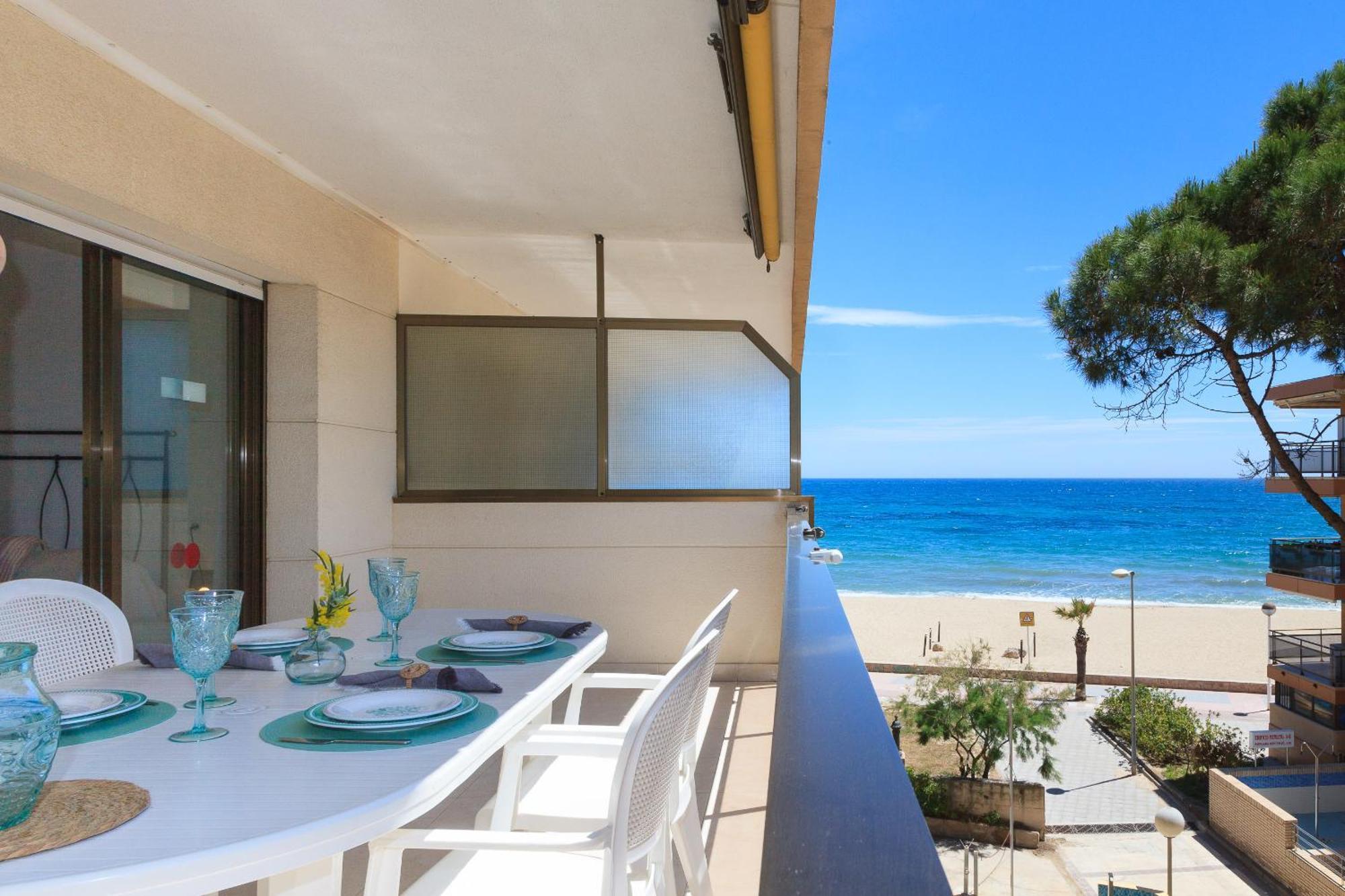 UHC Txingudi Apartments Cambrils Bagian luar foto